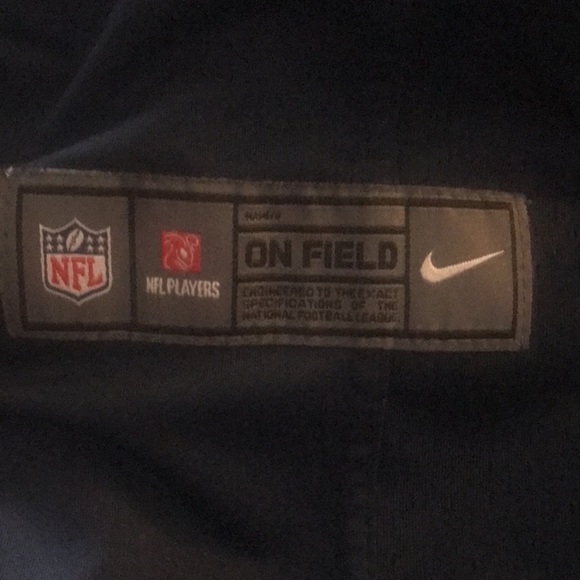 Russell Wilson #3 Good shape no holes or tears. V-neck - Picture 3 of 4